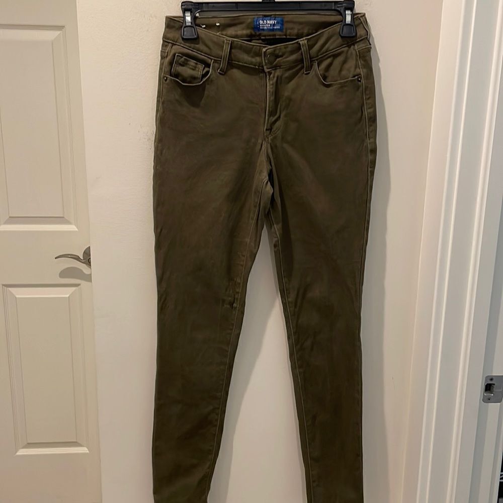 Old Navy Rockstar Mid-rise Olive Green Jeans size 4Regular